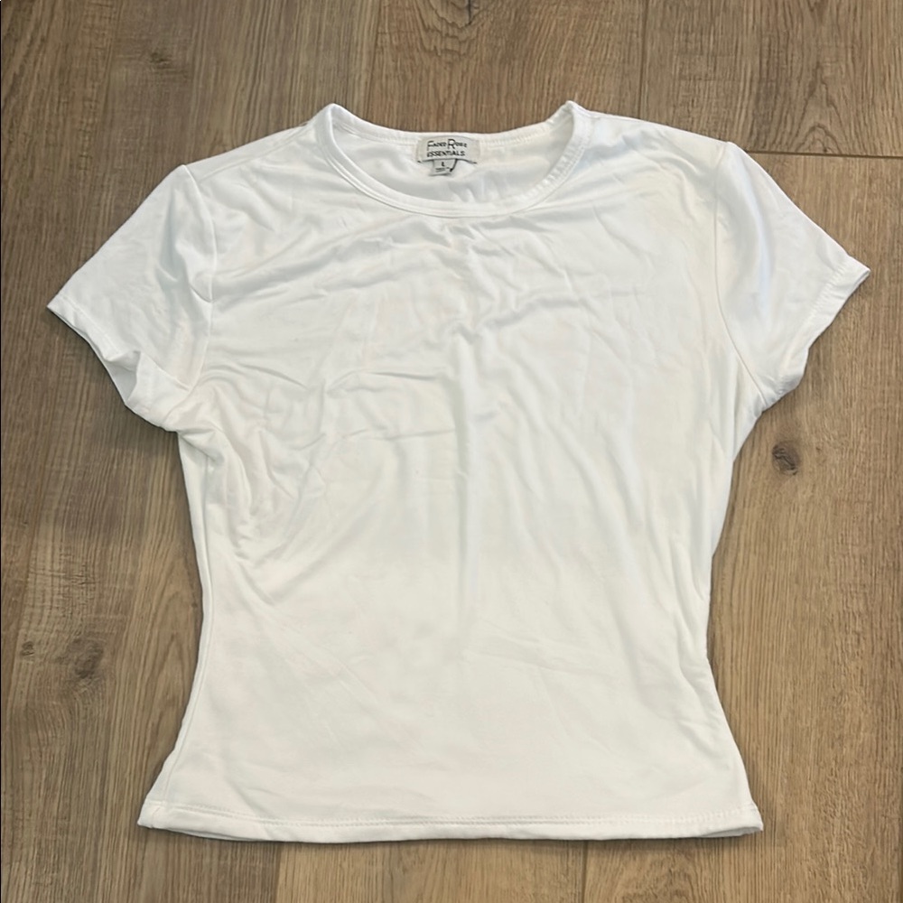 Gildan White Top Essential Comfort
